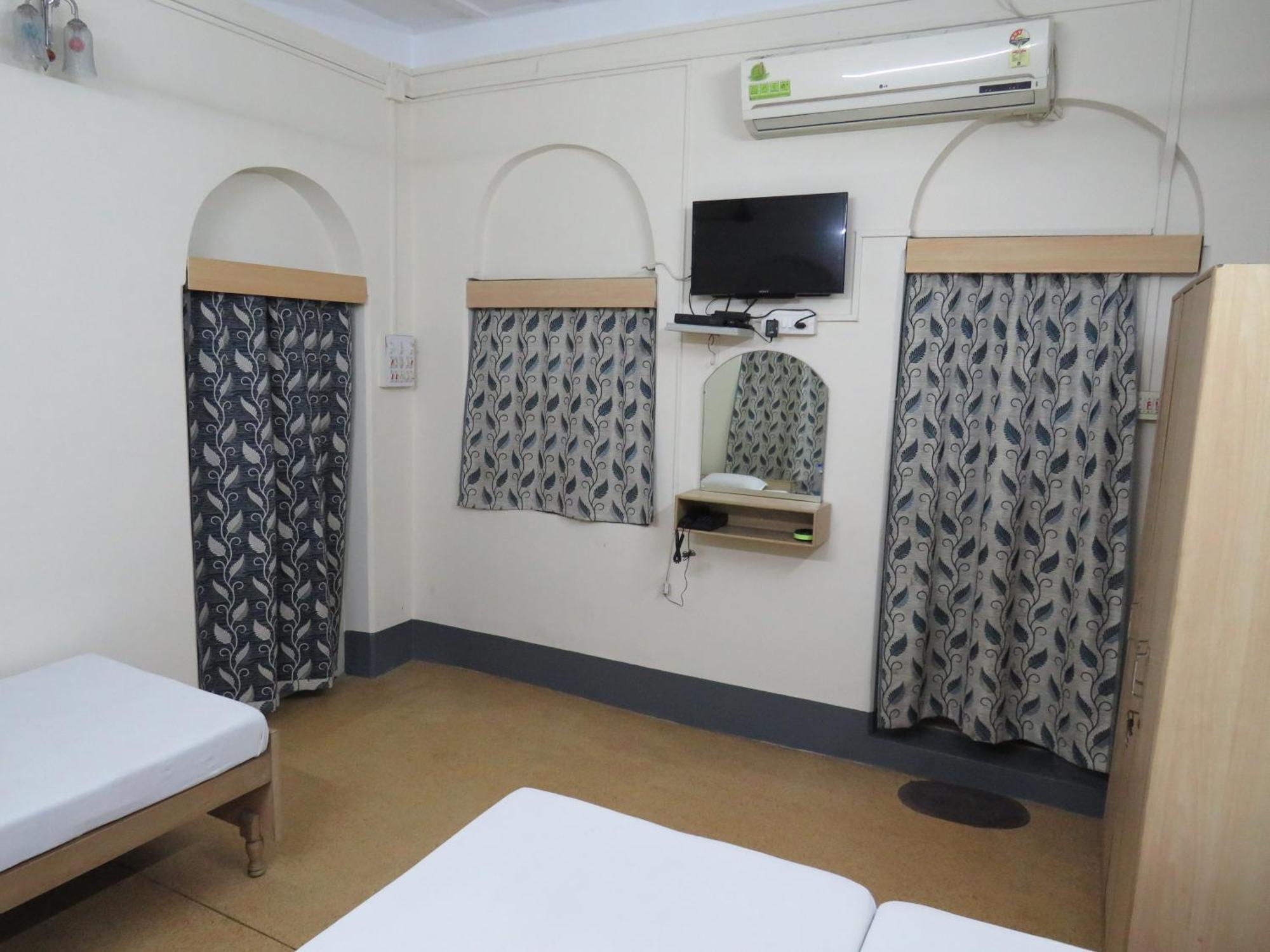 Shaw Guest House Калькутта Экстерьер фото
