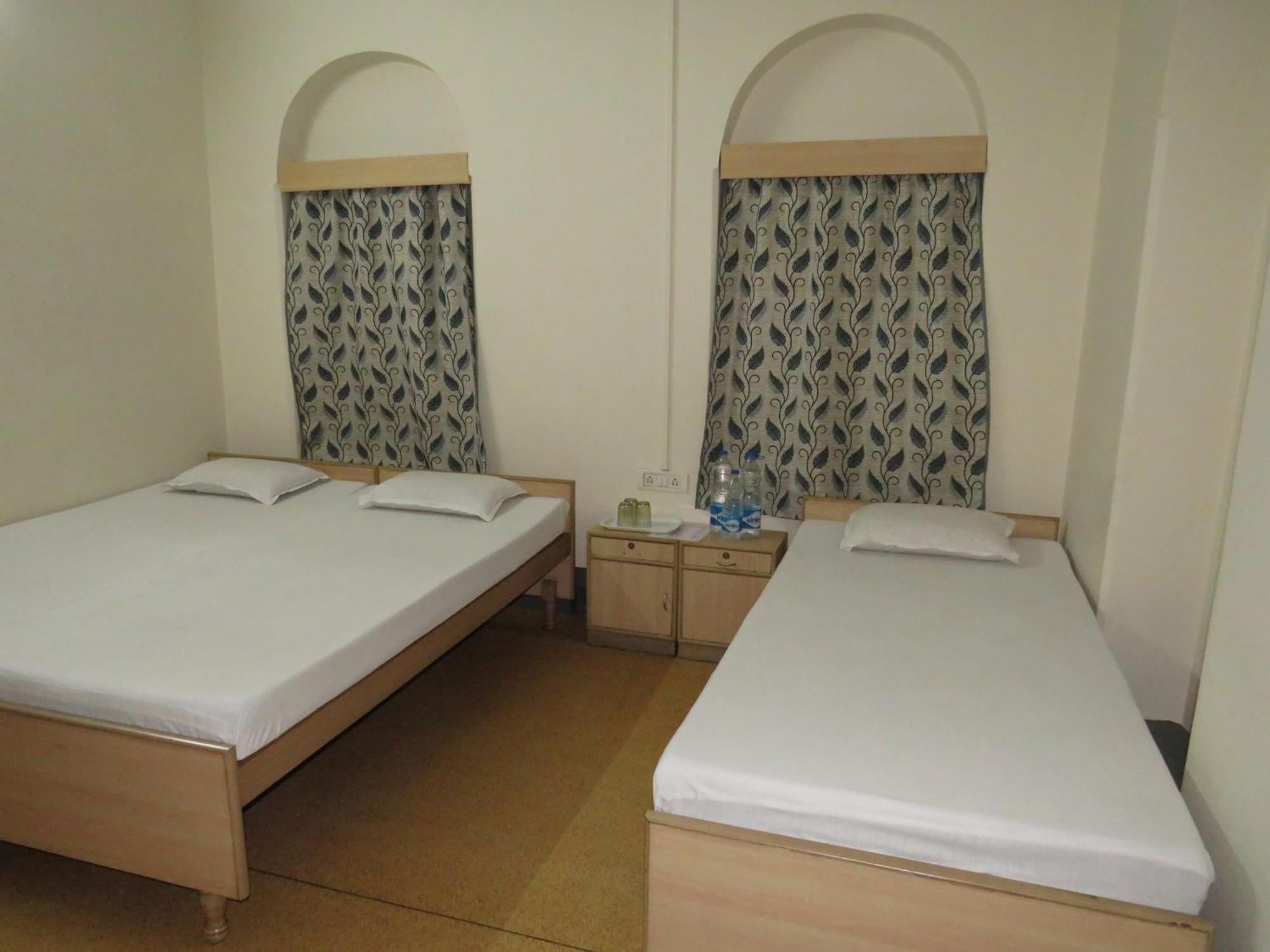 Shaw Guest House Калькутта Экстерьер фото