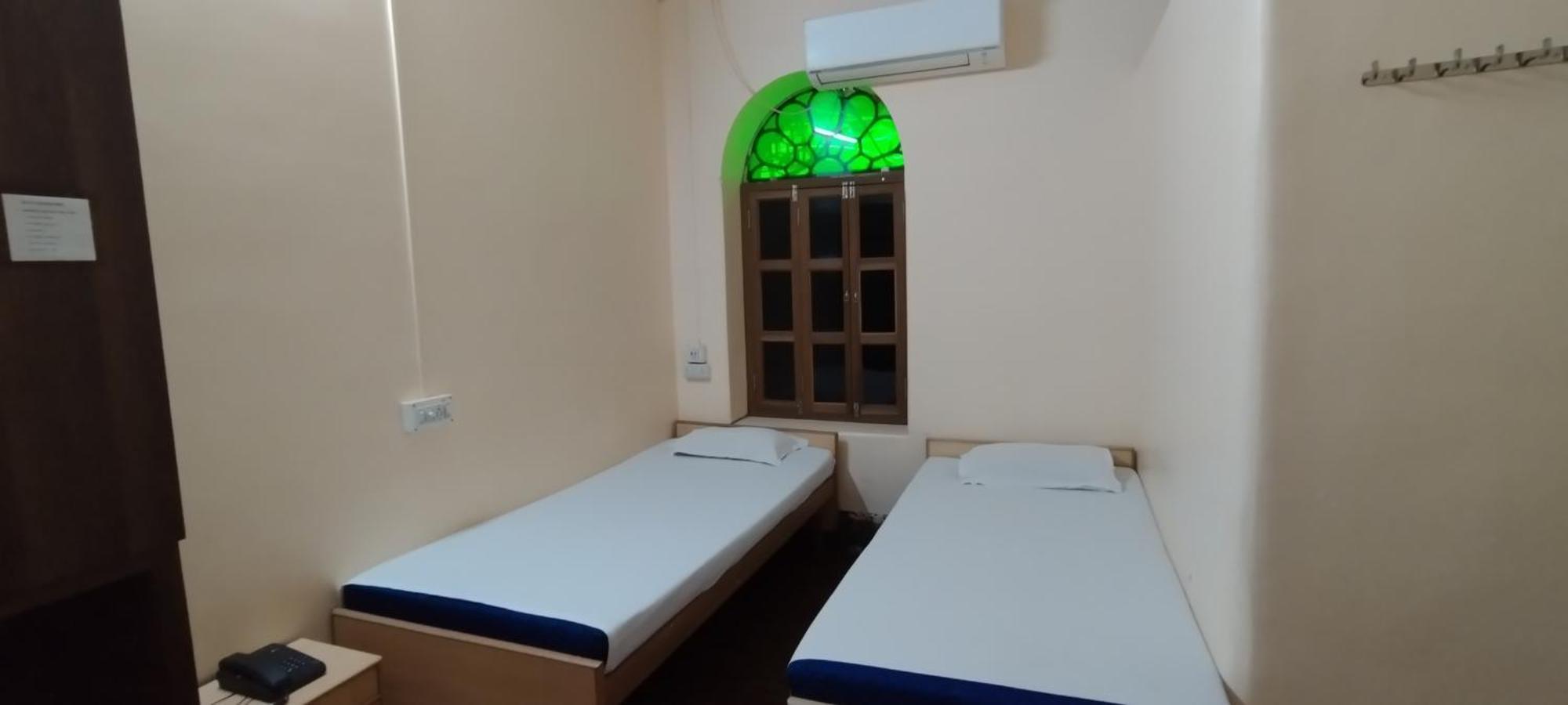 Shaw Guest House Калькутта Экстерьер фото