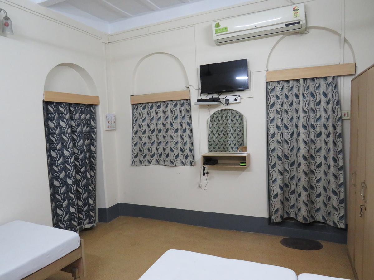 Shaw Guest House Калькутта Экстерьер фото