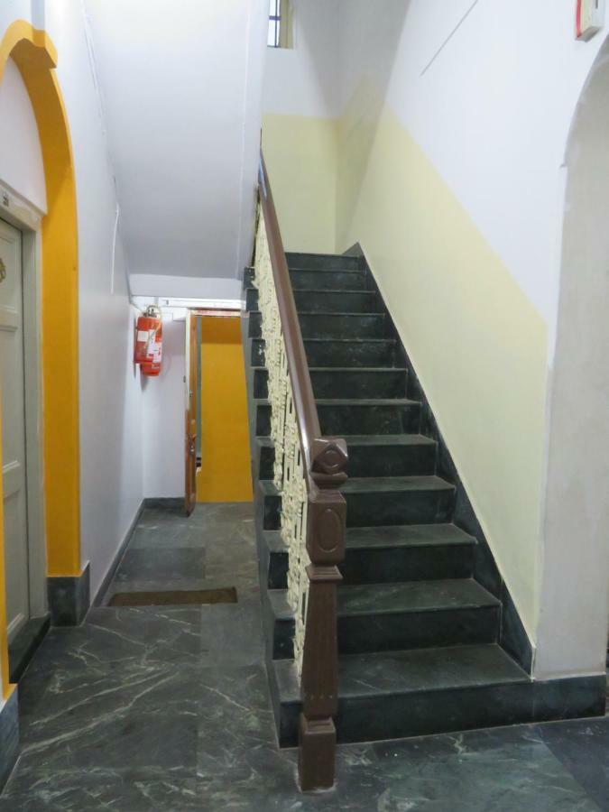 Shaw Guest House Калькутта Экстерьер фото